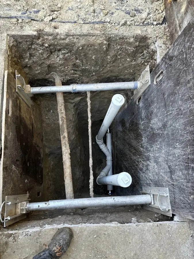 Experienced plumber completing Gas Line Repair work in Union Beach